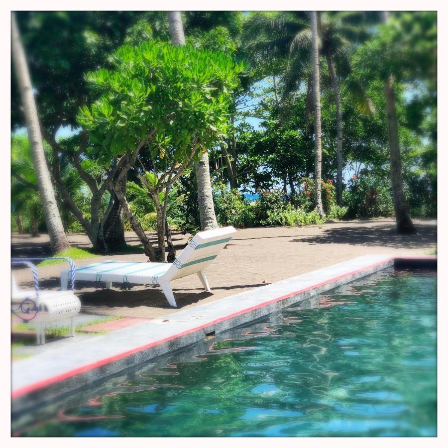 Somewhere Else Boutique Resort Mambajao Eksteriør billede