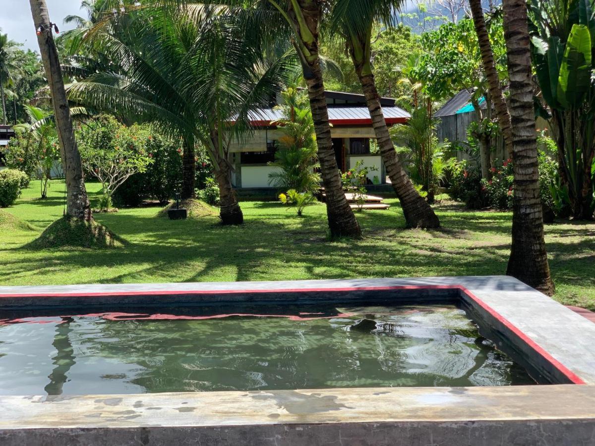 Somewhere Else Boutique Resort Mambajao Eksteriør billede