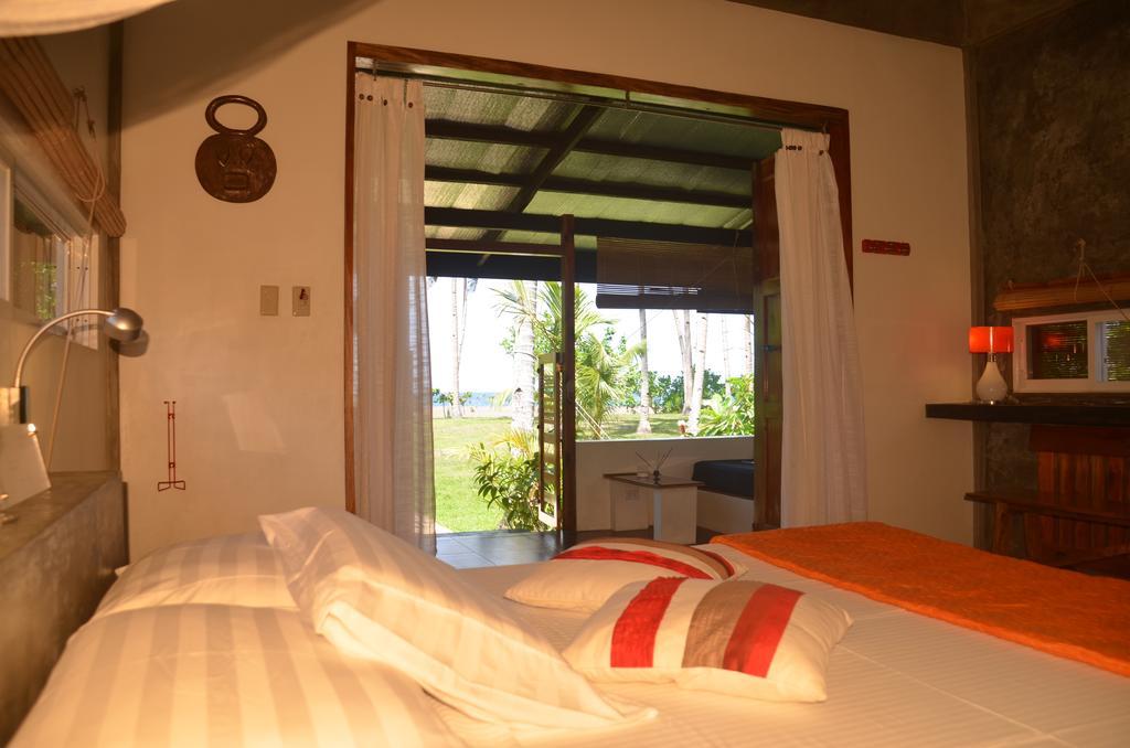 Somewhere Else Boutique Resort Mambajao Værelse billede