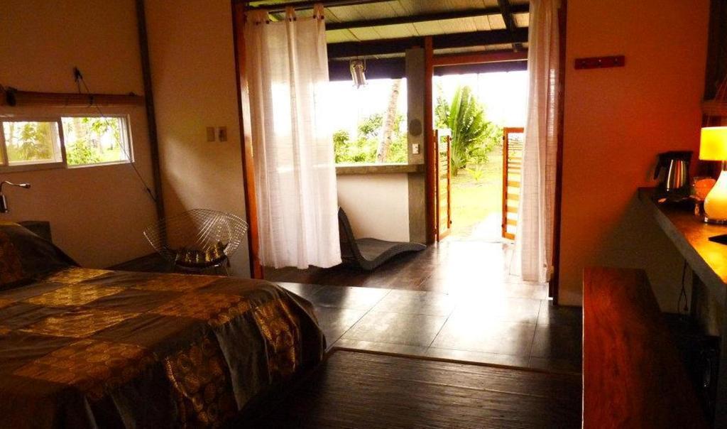 Somewhere Else Boutique Resort Mambajao Eksteriør billede