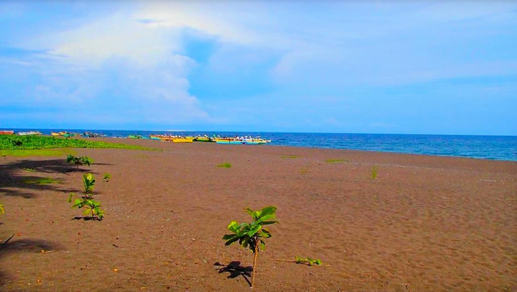 Somewhere Else Boutique Resort Mambajao Eksteriør billede