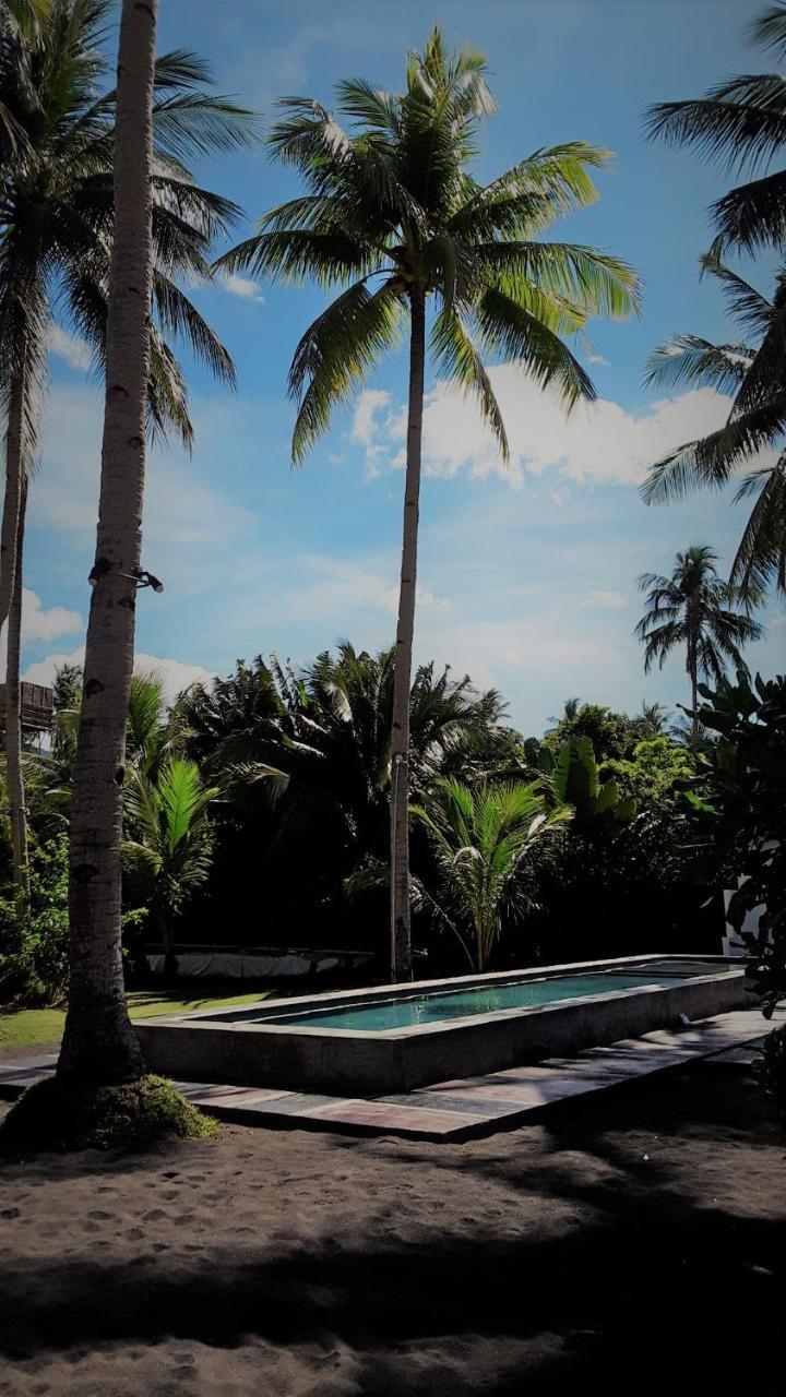 Somewhere Else Boutique Resort Mambajao Eksteriør billede