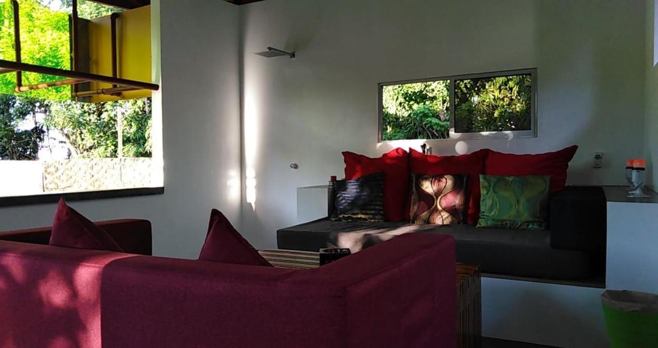 Somewhere Else Boutique Resort Mambajao Eksteriør billede